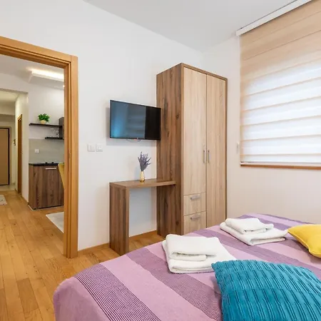 Blue-angel-lux Apartment